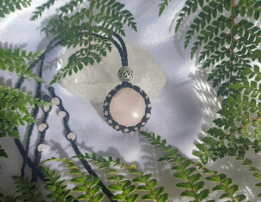 Rose Quartz Macrame