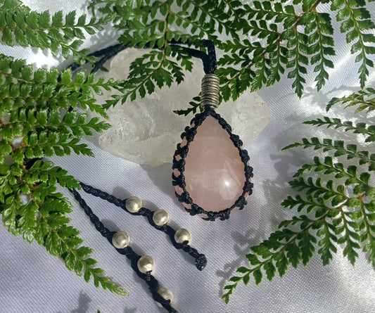 Rose Quartz Macrame