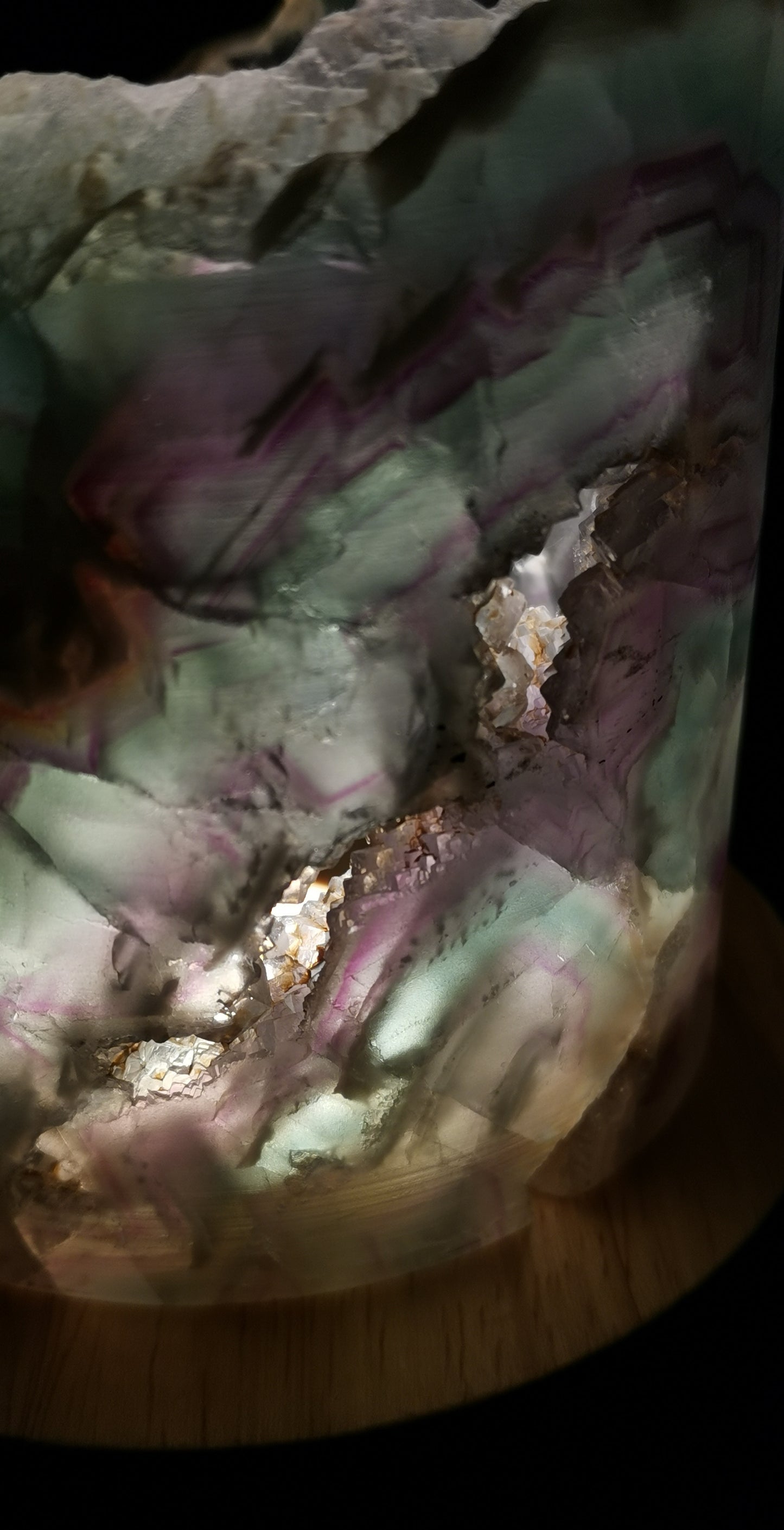 Fluorite Lamp