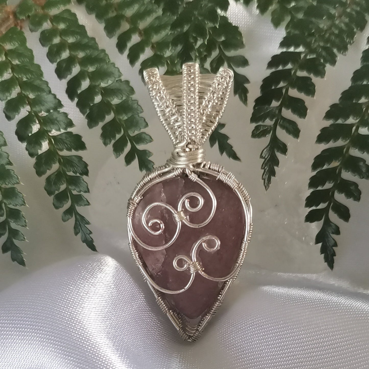 Strawberry Quartz & Black Onyx Pendant