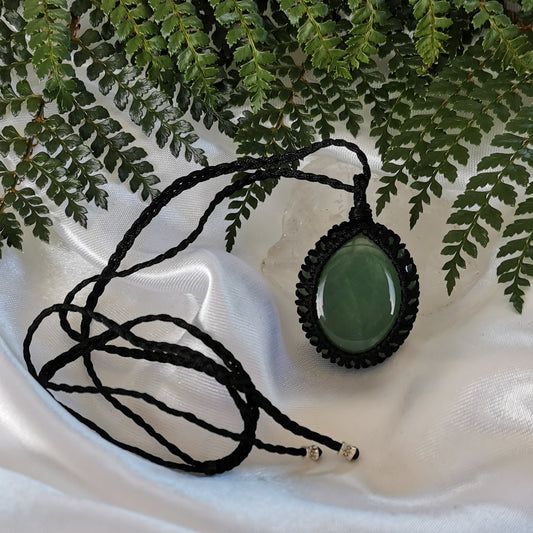 Adventurine Macramé